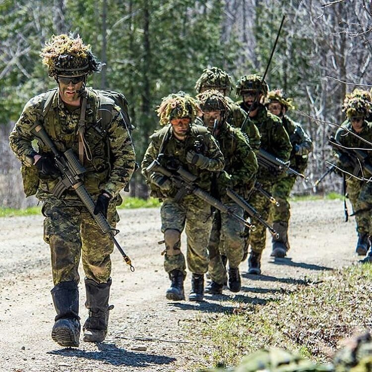 Канадские военные инструкторы