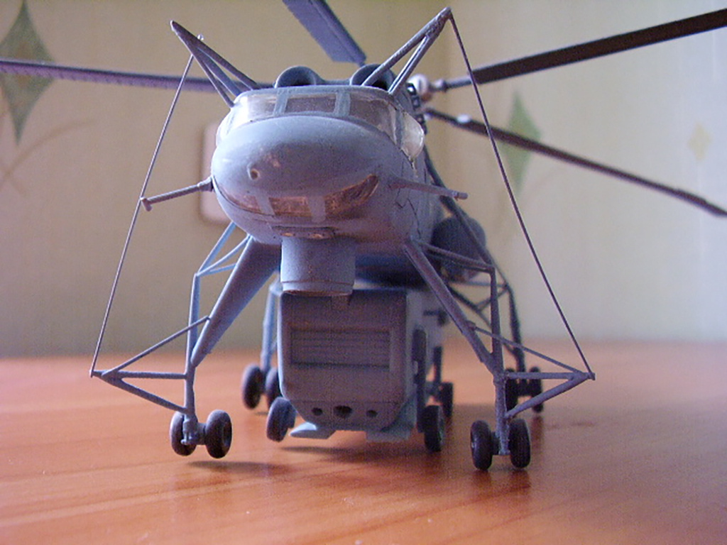 Модель вертолета Ми-10ПП б/н «09 черный» из состава 51-го ОГВП, 2008 год © Иван Потехин