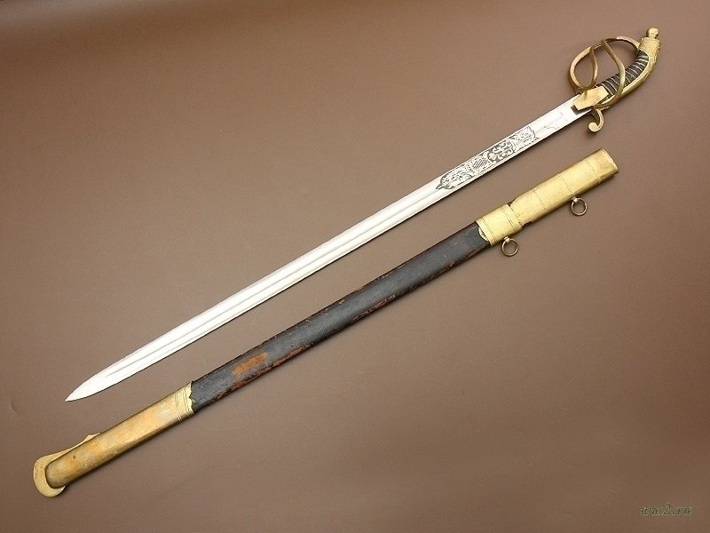 Главное - эфес. Клинок мог быть произвольного образца