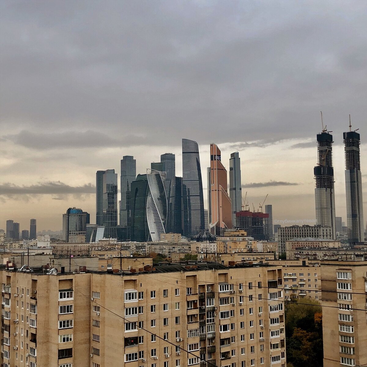 Москва-Сити со стороны жилых кварталов 