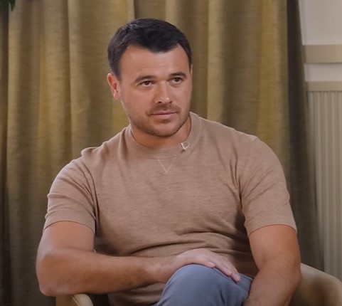     Эмин Агаларов скрин из видео: соцсети