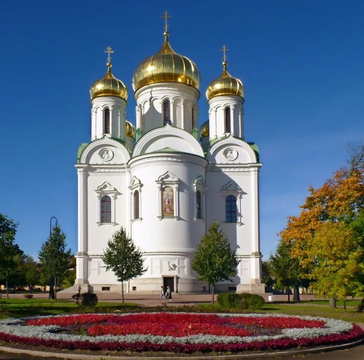 Храм в пушкине возле гостиного