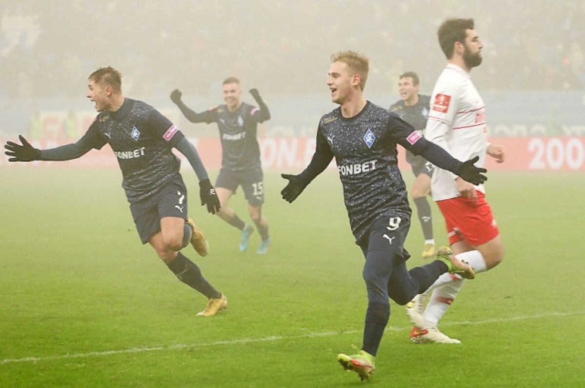    «Крылья» одержали волевую победу над «Спартаком» со счётом 2:1