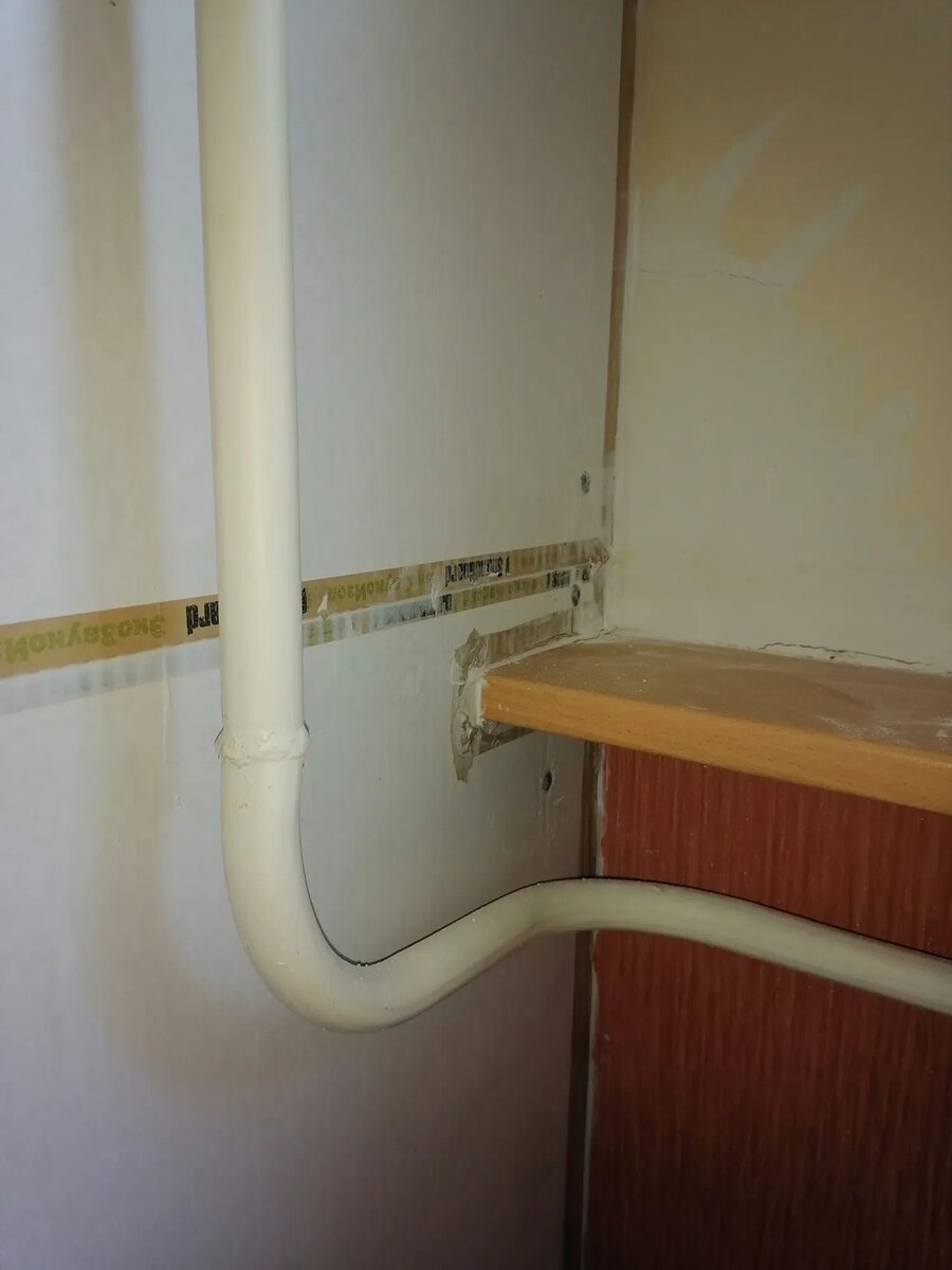 Швы промазаны звукоизоляционным герметиком