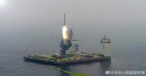    старт ракеты с платформы DeFu 15002