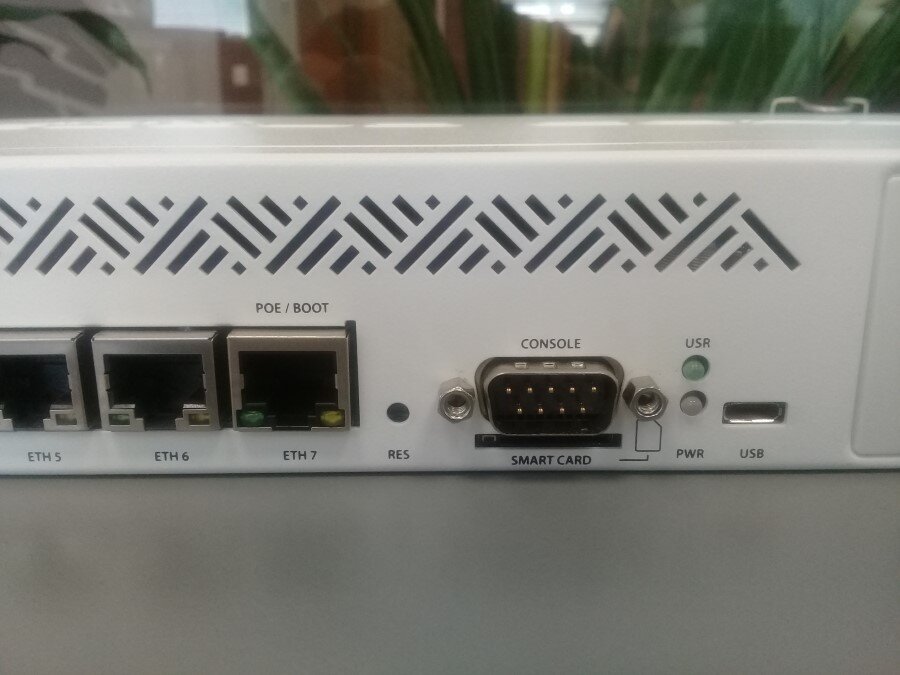 Mikrotik ccr1009 7g 1c. Mikrotik ccr1009 7g 1c