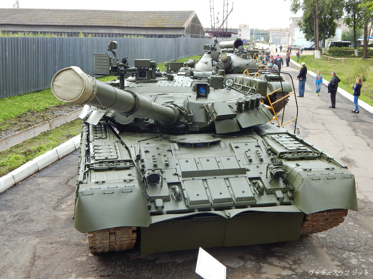 Танк т-80уд. Танк т 80 в чечне. Танк т-80бв. Т 80 обт. Танки т-80 бв.