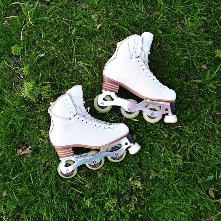 Роликовая рама для фигурного катания Snow White. Ботинки Jackson Elite.