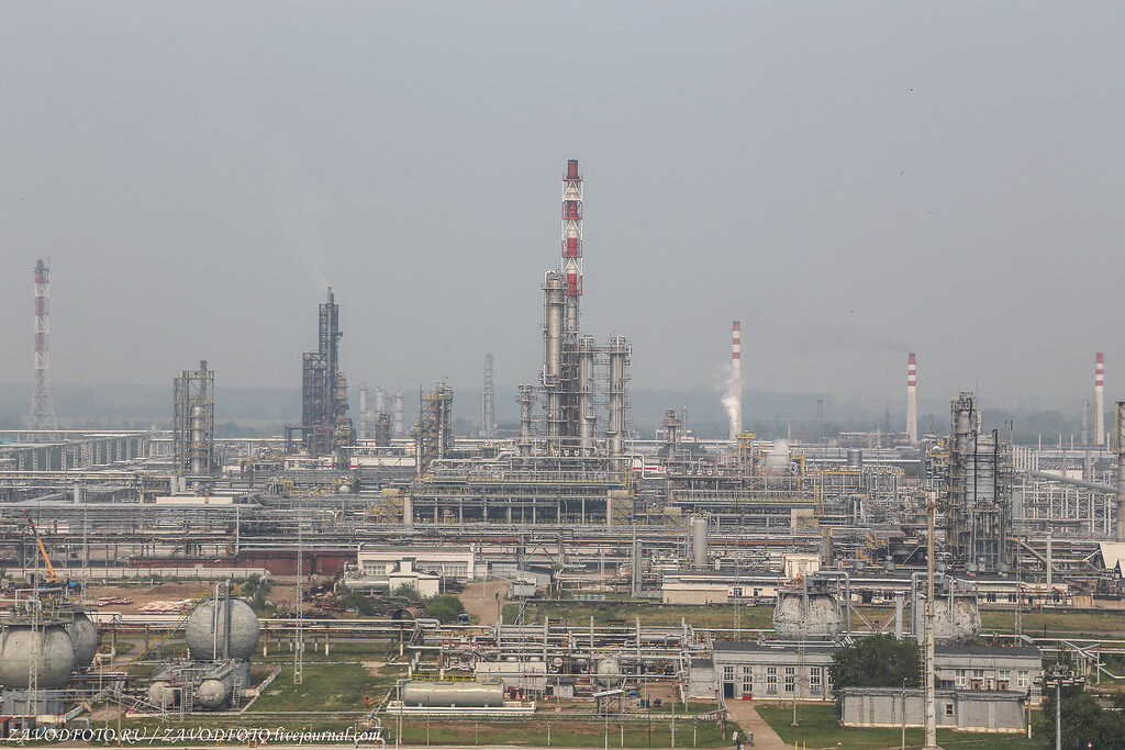 Гидроочистка омский нпз. Южно-уральский нефтеперерабатывающий завод. Омский нпз пшеницин. Нпз лукойл пермь. Омский нефтеперерабатывающий завод.