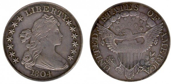 9 место. Серебряный Доллар III класса. $2,300,000. Во время чеканки серебряных долларов, монеты были разделены на "классы", причём существует всего 15 этих монет, восемь из которых — I Класса, (отчеканены в 1834 году), одна монета II класса и шесть III класса (чеканились между 1858 и 1860 годами).