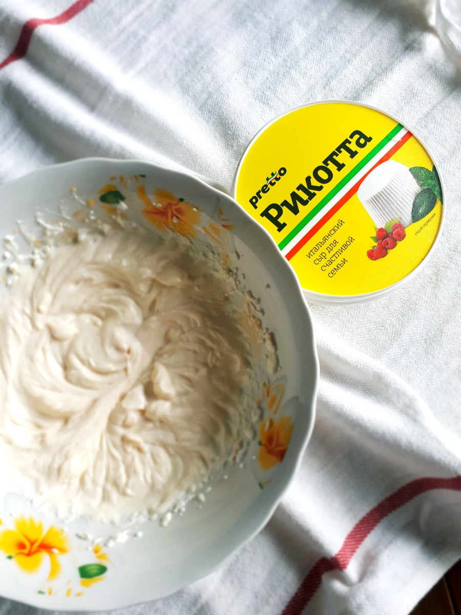 Я взяла такой сыр, но особого предпочтения никому не отдаю.