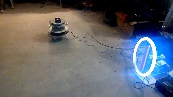 Кадр из видео от 13.10.2018 года с канала А.Чекуркова