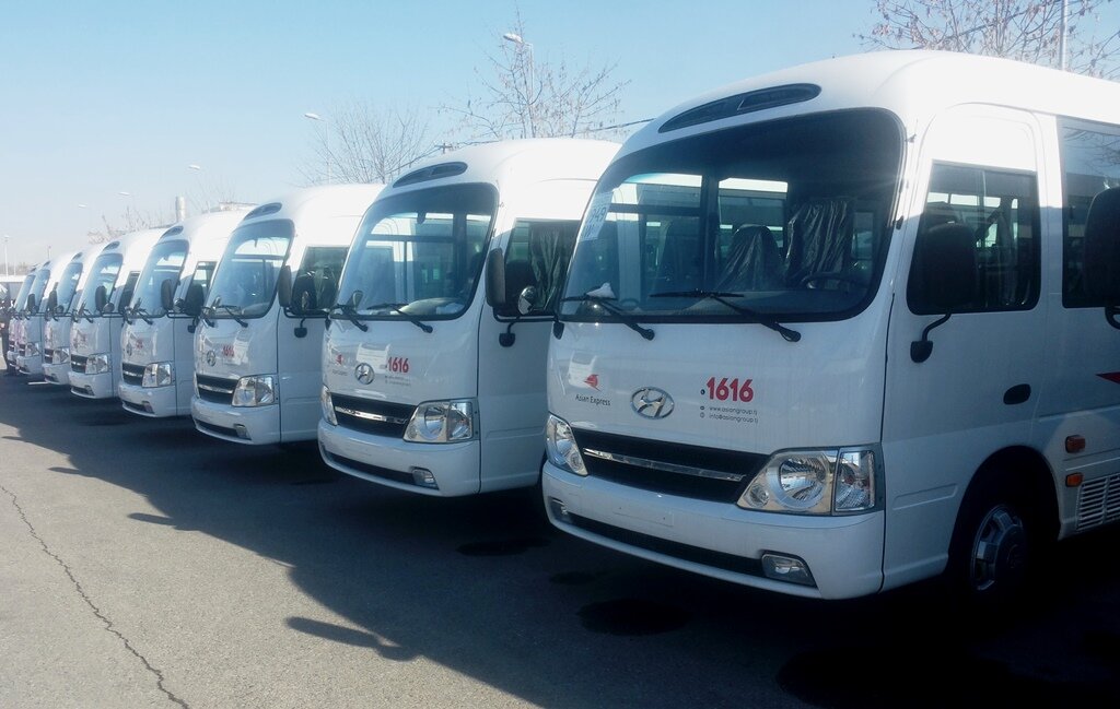 Новые микроавтобусы будут курсировать из столицы в РРП и Хатлон. Фото: Asia-Plus