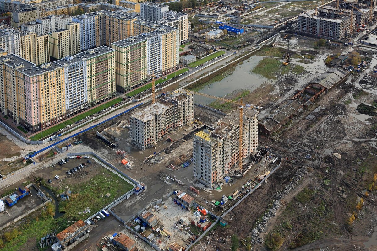 ЖК "Галактика" на Парфеновской улице около Варшавского вокзала .