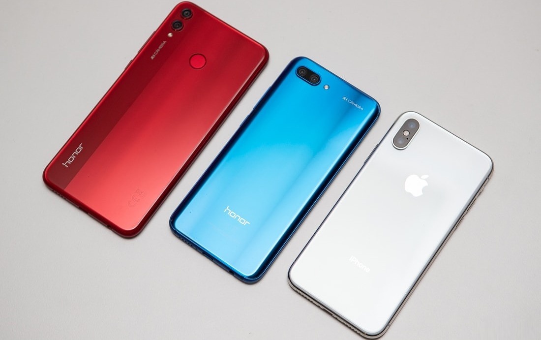 Переливающийся глянец выходит в тренды © Onliner.by