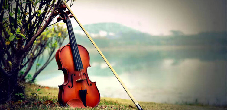 ГРУСТНАЯ ЛИРИЧЕСКАЯ ИСТОРИЯ О БЕСКОНЕЧНОЙ ЛЮБВИ, ВЫРАЖАЕМОЙ МУЗЫКАНТОМ МУЗЫКОЙ СВОЕЙ ДУШИ... 