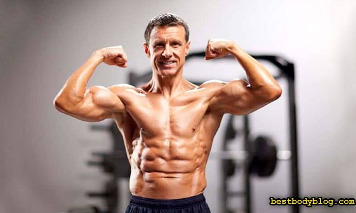 При занятиях бодиблдингом потребность в витаминах и минералах повышается