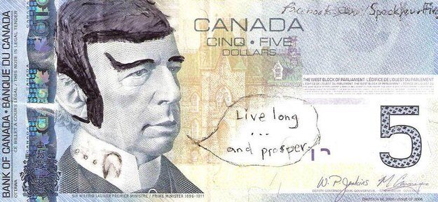 Узнав о смерти актера Леонарда Нимоя, сыгравшего роль Спока в культовом сериале «Звездный путь», жители Канады решили украсить его портретом пятидолларовые купюры.