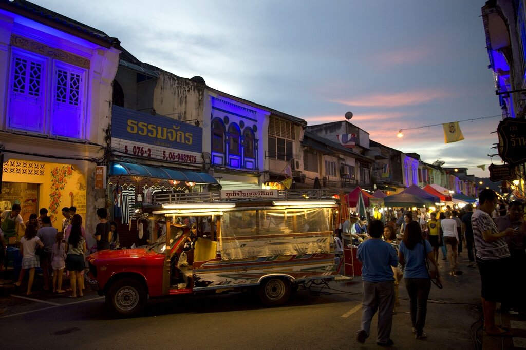 Phuket Walking Street. Фото из интернета.