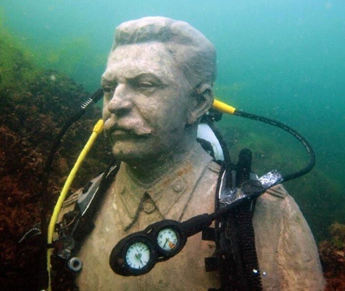 Памятник Сталину