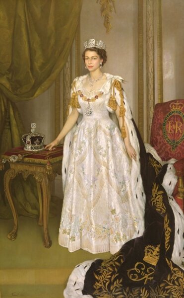 Секреты коронационного платья Елизаветы II