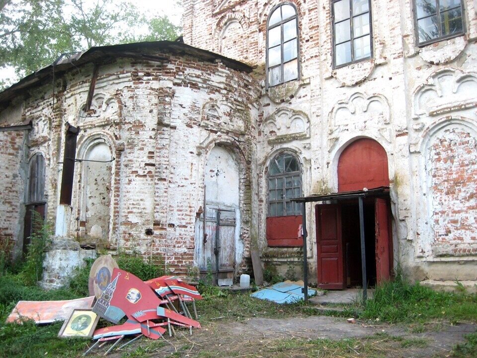 Курмыш фото. Церковь Рождества Богородицы Курмыш. Село Курмыш Нижегородская Церковь. Село Курмыш Пильнинский район Нижегородская область. Село Курмыш Воскресенская Церковь.