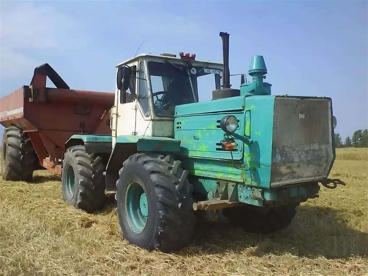 Фото трактора т 150 Сколько горючего тратили Советские трактора за час работы на поле Техника времен