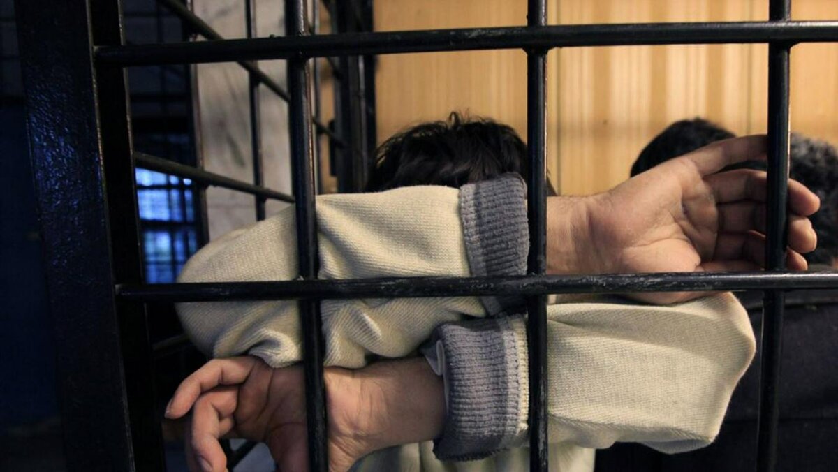 ЗАДЕРЖАННЫЕ МИГРАНТЫ В МОСКОВСКОМ ИВС. ФОТО С САЙТА RFERL.ORG