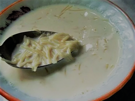 общество и политика, времена СССР, еда СССР, молочная вермишель