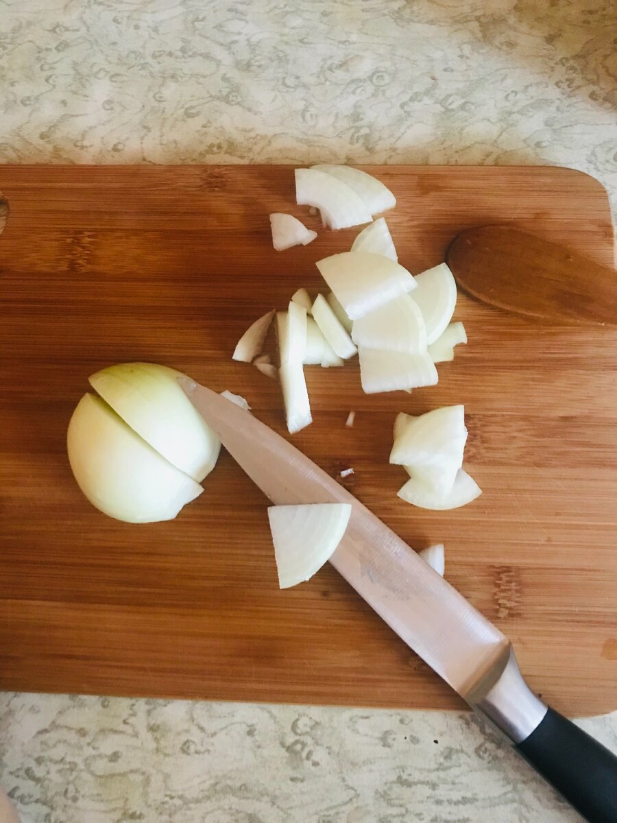 Зарезать лук и взрыднуть )