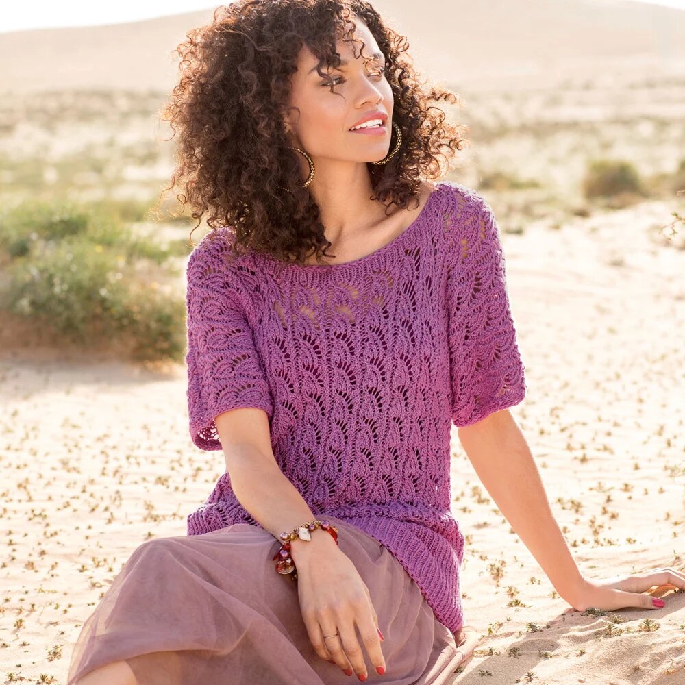 Летний пуловер веерным узором
