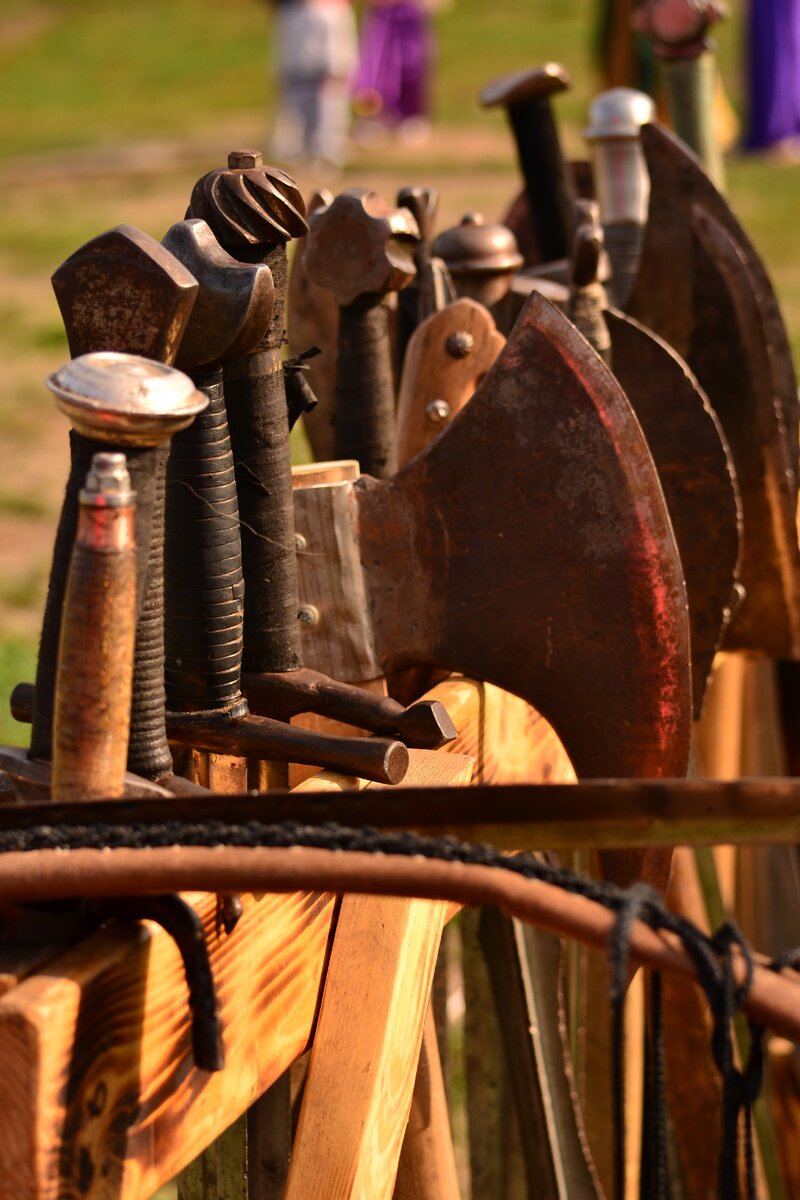 Старинное оружие.