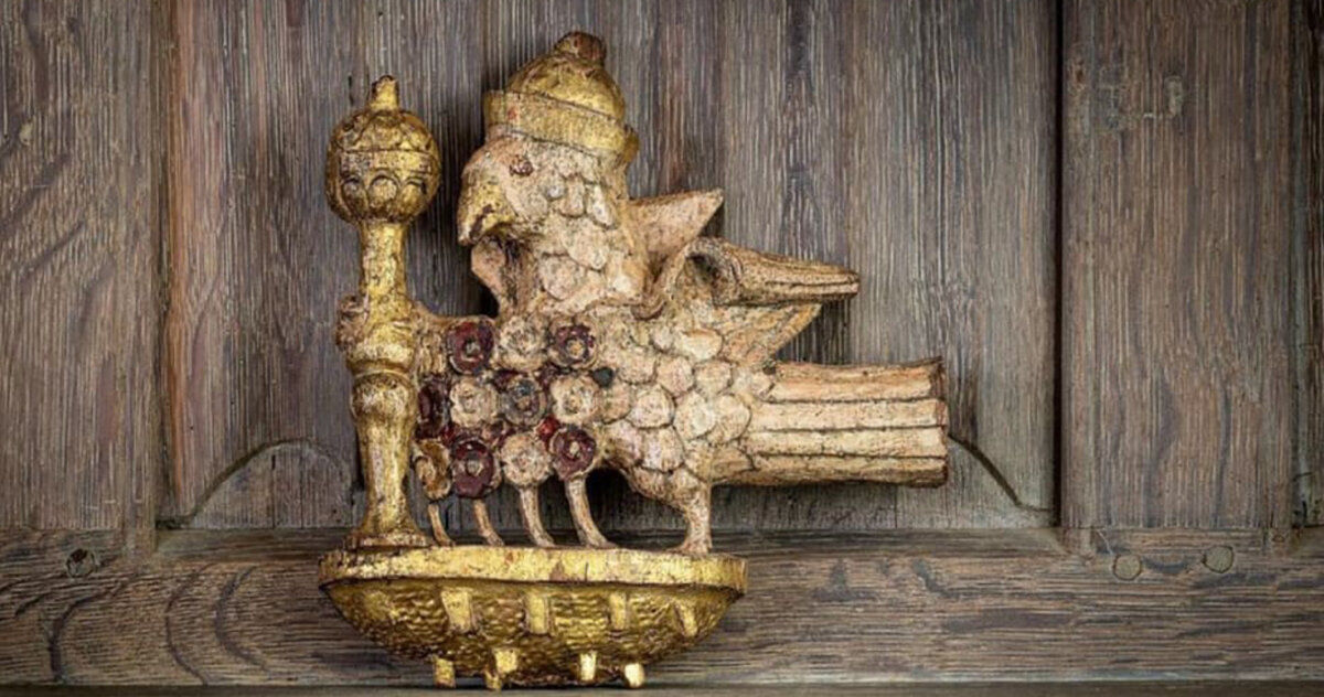 сокол с  цветами  и со скипеятром принадлежал той самой Анне Болейн… фото владельца-Фитсам