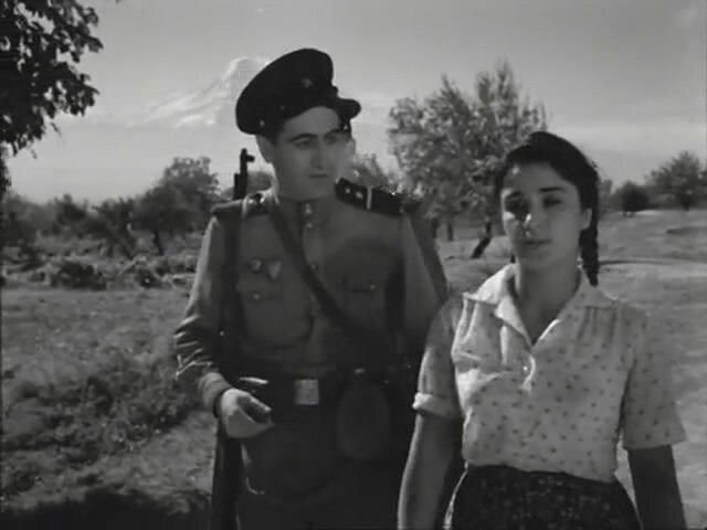 Фрунзе Довлатян и Лилия Оганесян в фильме ''О чем шумит река''. Источник kino-teatr.ru