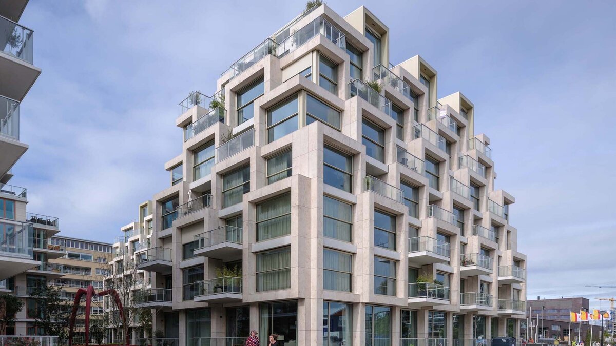 "The Grid" ” построена из многоуровневых балконов и включает в себя 68 роскошных апартаментов. Фото: KCAP