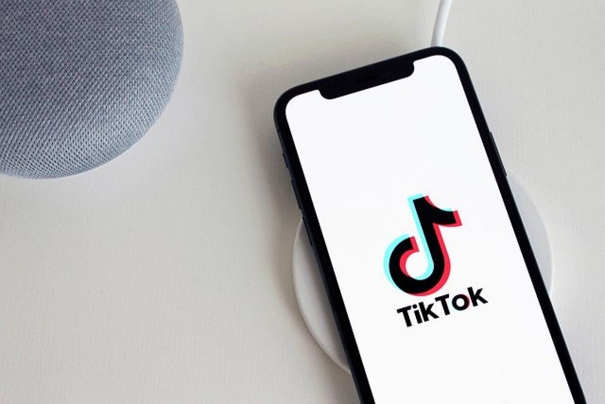    Представители платформы TikTok опровергли снятие ограничений в России