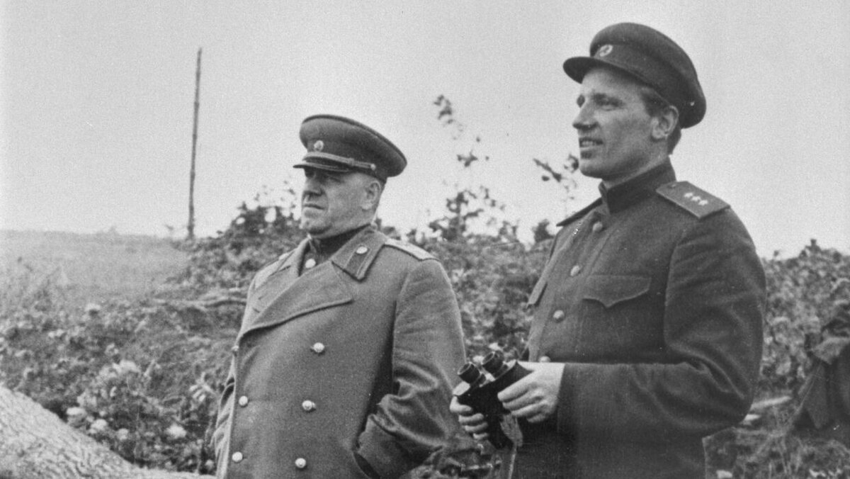 Голованов и Жуков (https://clck.ru/yTy3y)