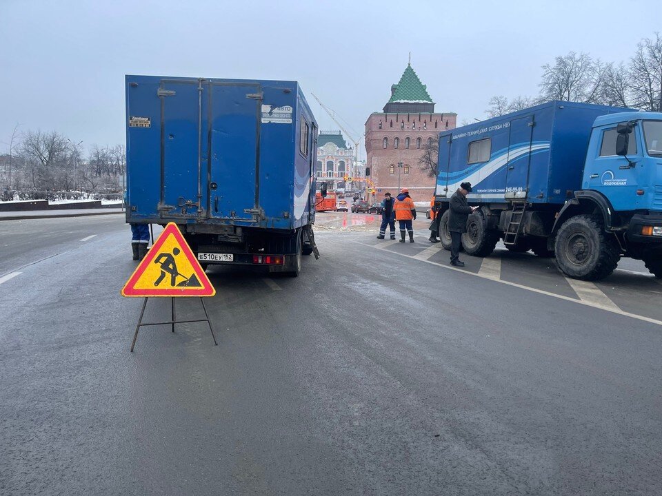     Место проведения работ огорожено. Фото: Нижегородский водоканал.