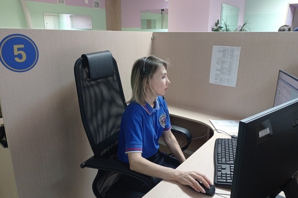     Спасатели незамедлительно отреагировали на звонок с просьбой о помощи. Фото: Департамент ПБ и ГЗ Оренбургской области