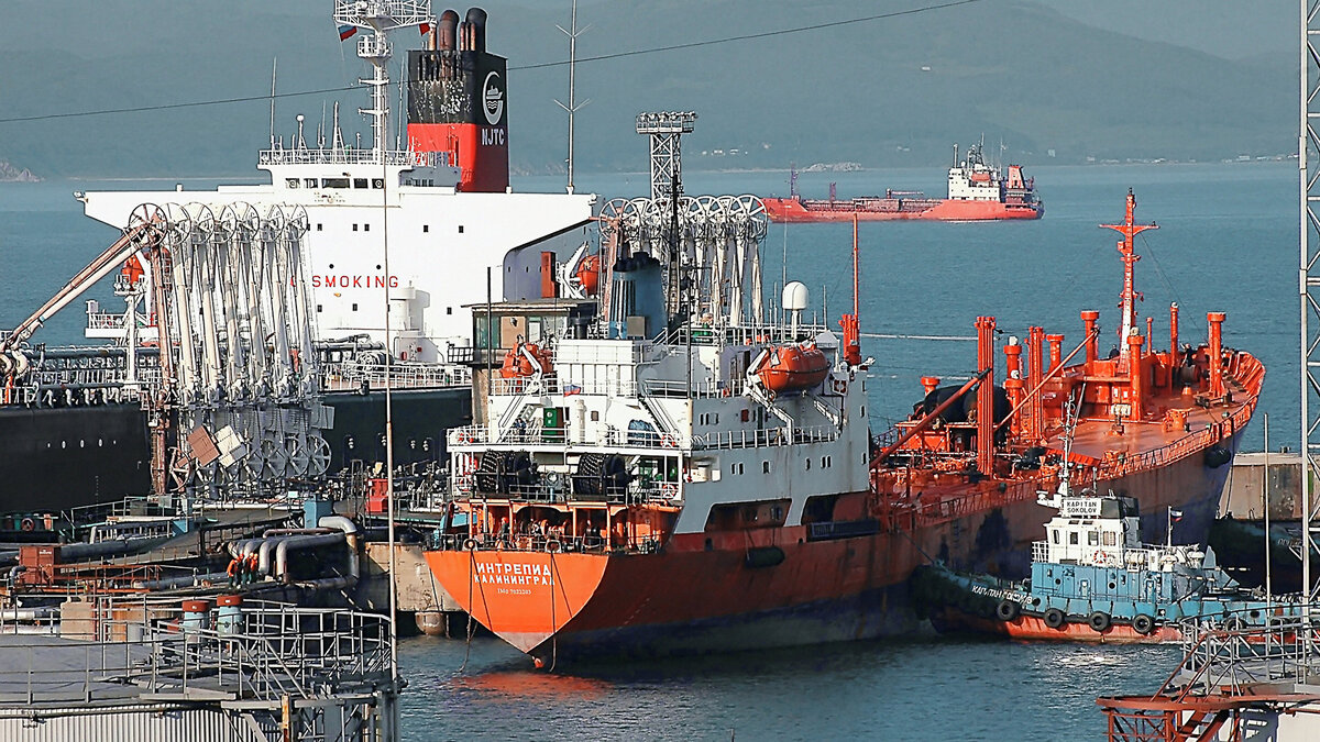    Нефтеналивной терминал© РИА Новости . РИА Новости