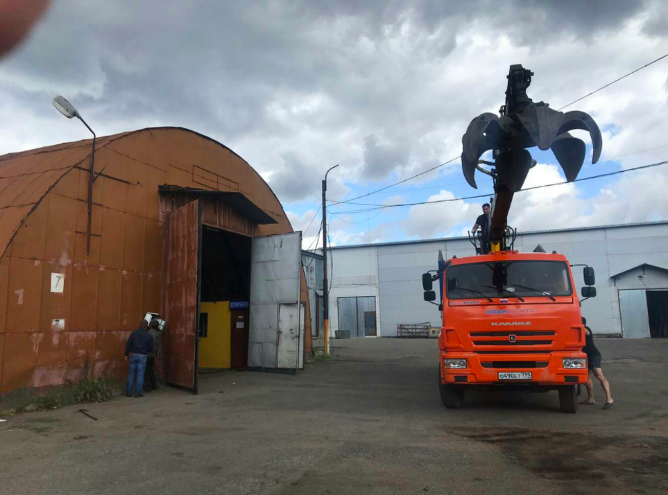 Подготовительные работы к демонтажу ангара от Ломсталь