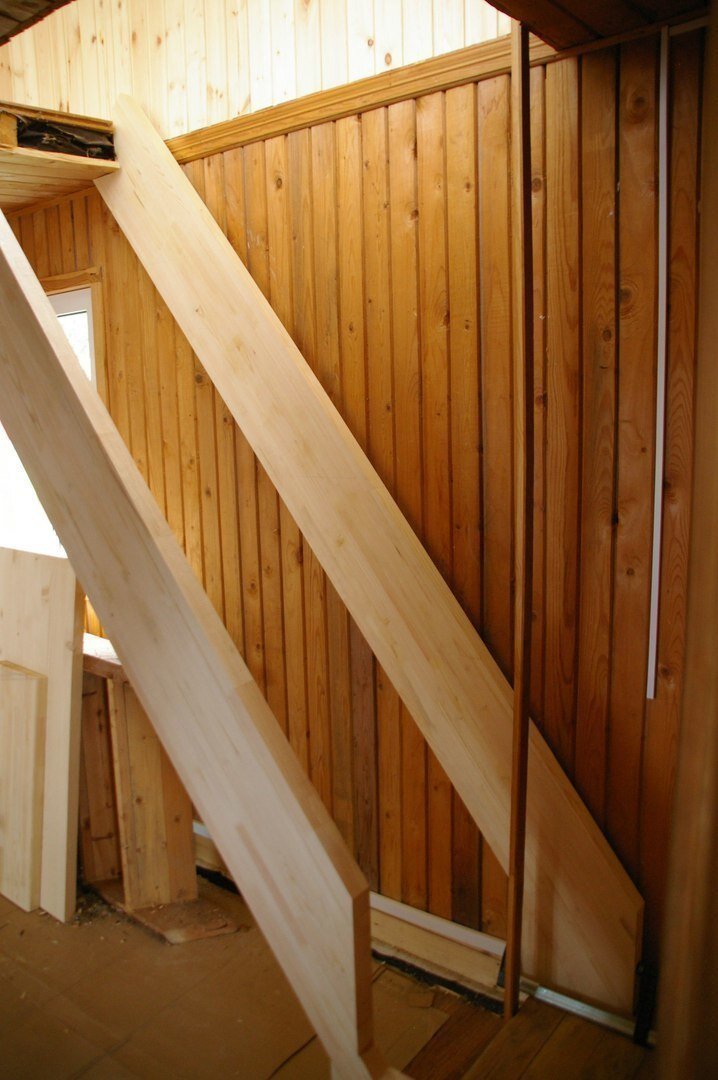 Изготовление и монтаж деревянной лестницы своими руками