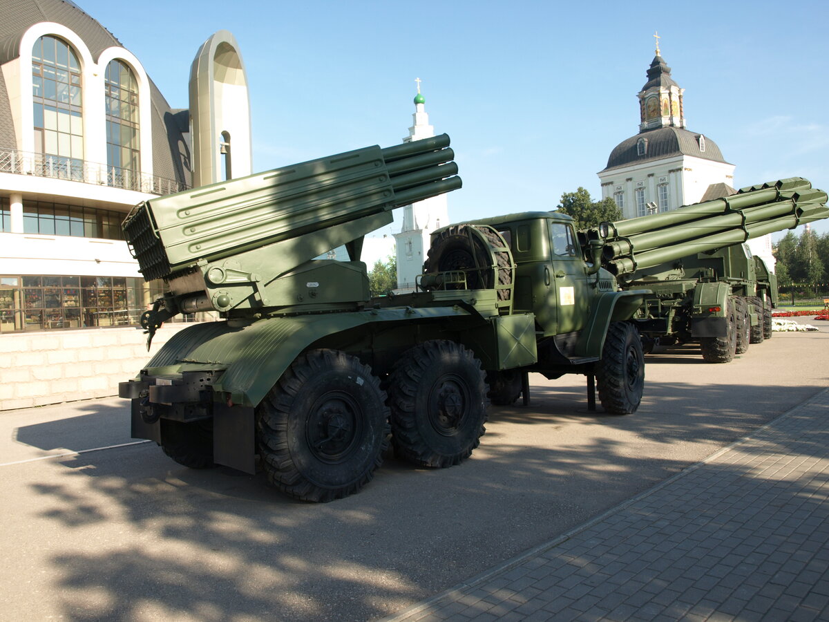 Пр града. БМ 21. 122 Мм град. РСЗО град Тульский музей оружия. БМ-21п.