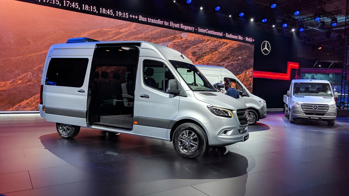 ГАЗели такое не снилось! Первый обзор новейшего фургона Mercedes-Benz  Sprinter | vlad_bachmann | Дзен