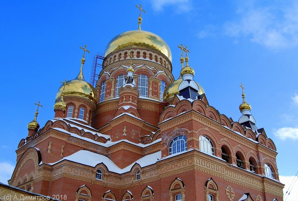 Храмы около. Кафедральный собор Оренбург. Казанский собор (Оренбург). Оренбург кафедральный собор Казанской Божьей матери. Церковь Казанской иконы Божией матери Оренбург.