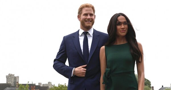 Маркл 36 лет, она уроженка Калифорнии и известна, главным образом, по роли в сериале «Форс-мажоры» (Suits). Родители Меган Маркл развелись, когда ей было шесть лет, и давние семейные распри на фоне предстоящей свадьбы не раз становились достоянием таблоидных изданий.Принц Гарри и Меган Маркл получат титул герцога и герцогини Сассекских