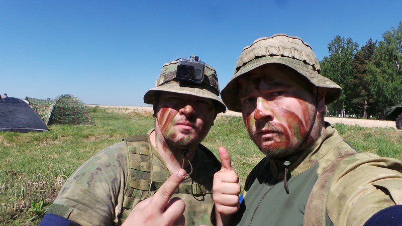 Я с братом на фестивале Сутки на Броне XII