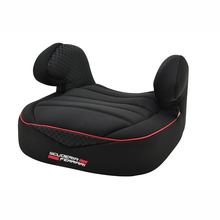 Вот так выглядит бустер — подушка, приподнимающая ребенка так, чтобы ремень безопасности проходил не по шее, а по плечу