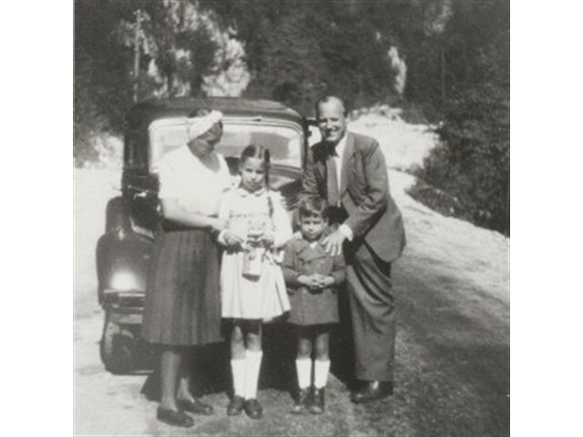                                                      Манфред фон Арденне  с семьей в СССР. 