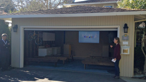 В этом гараже родился Google